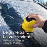 Photo d'illustration : Le givre part, la vue revient : une bande dégivrée sur le pare-brise.